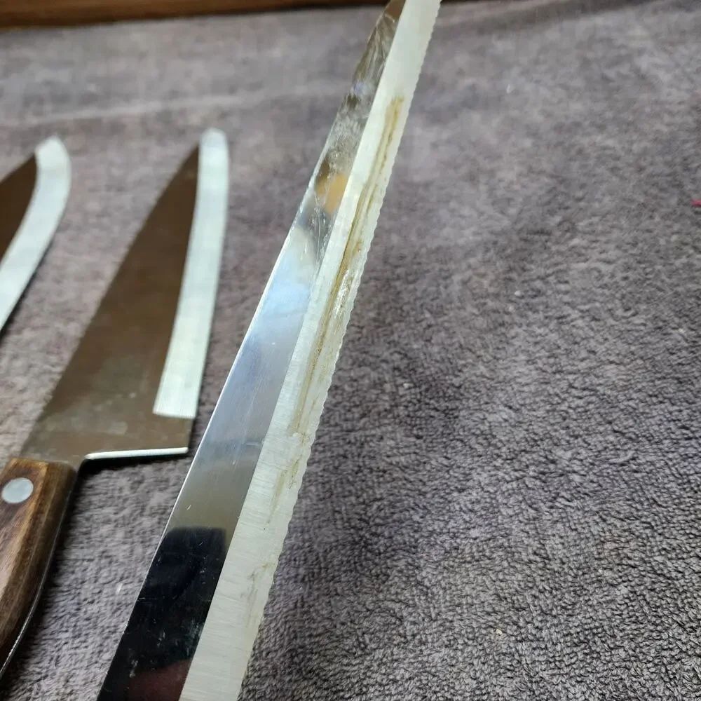 Chefco Incomplete Knife set 4 knives, 2 tips broken see pics shlf